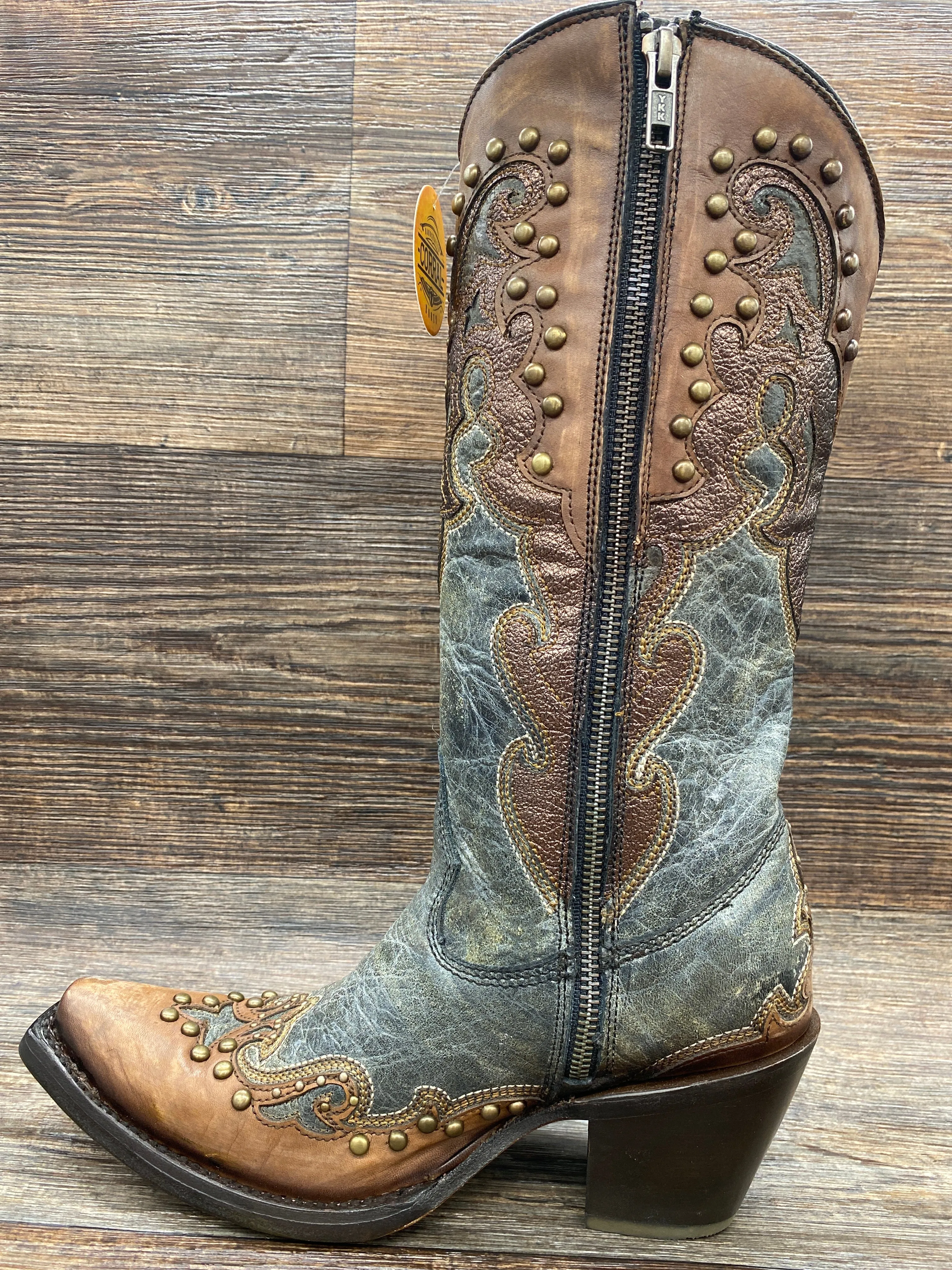 c3787 Women's Snip Toe Western Boot With Zipper by Corral