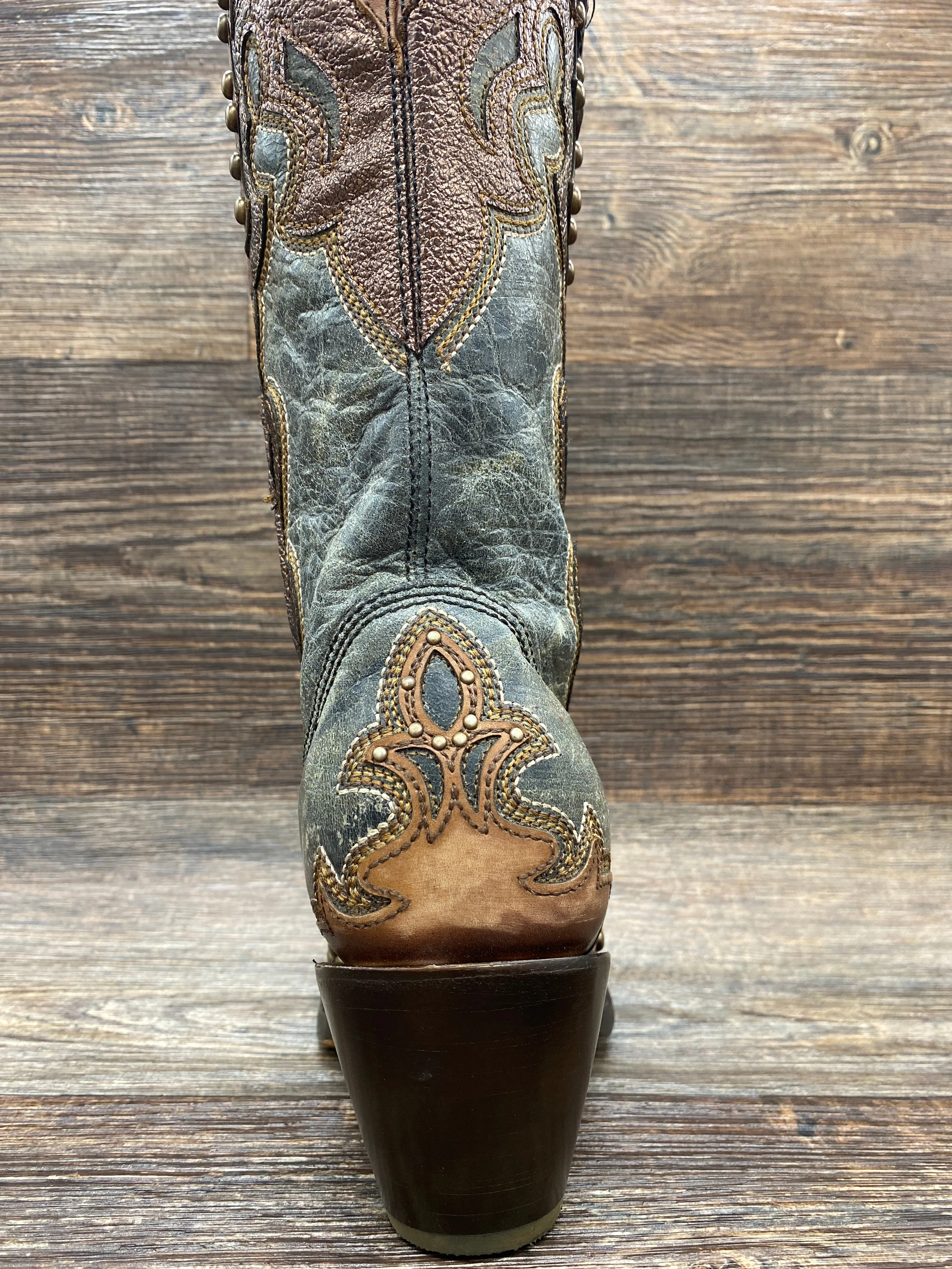 c3787 Women's Snip Toe Western Boot With Zipper by Corral