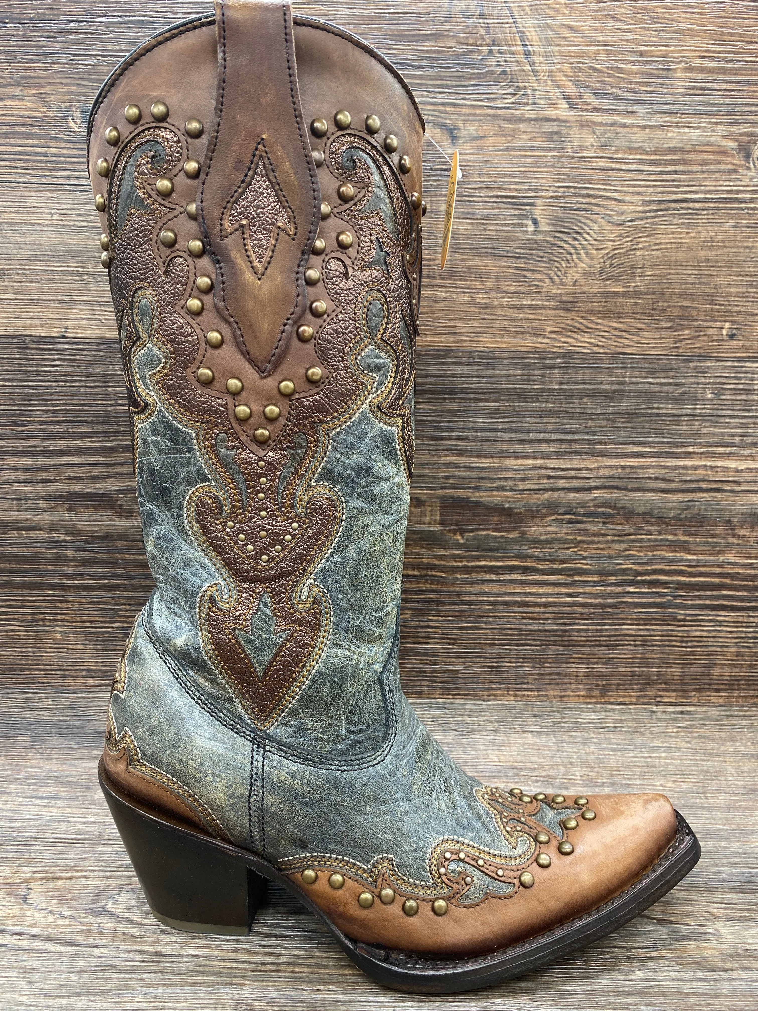 c3787 Women's Snip Toe Western Boot With Zipper by Corral