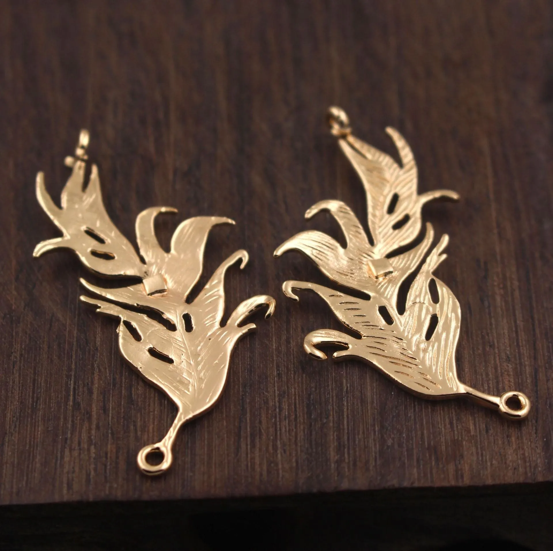 Cast Copper Peacock Feather Pendant | Brodtica.com